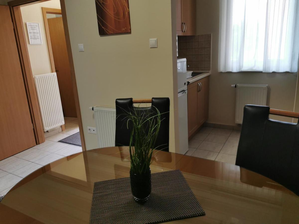 Csabai Apartman Бюк Экстерьер фото