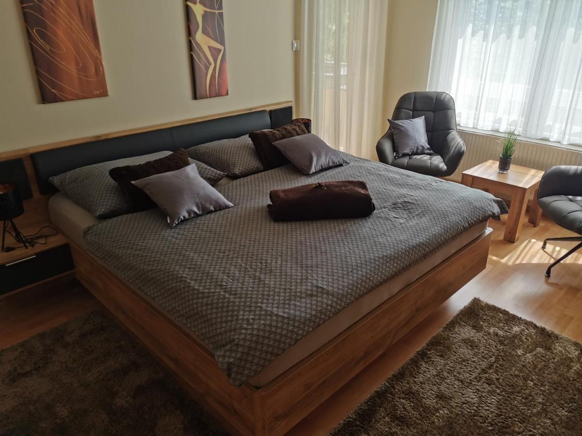Csabai Apartman Бюк Экстерьер фото